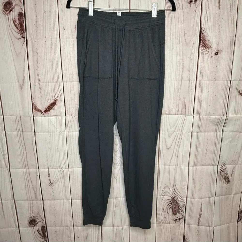 Alo Yoga Soho Sweatpant Anthracite Grey